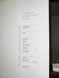 Collegium Hungaricum - Leitsystem Etagen-Beschriftung